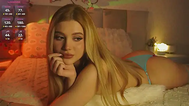 Snapshot of StripKelly chatting on 02-12-26, 09:21 StripKelly online show from 02-12-26, 09:21