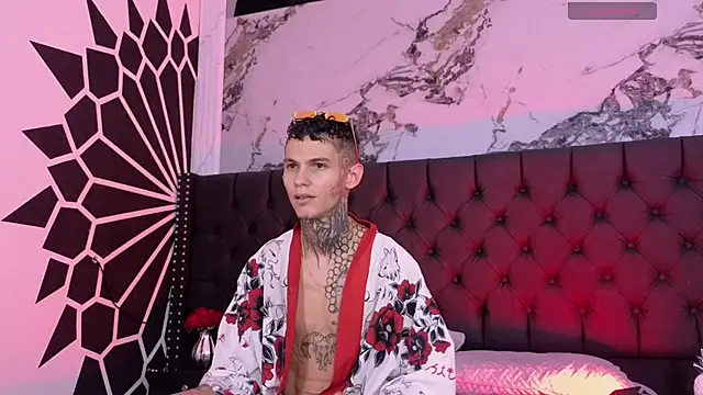 Paulo 527 online show from 04-06-26, 04:21