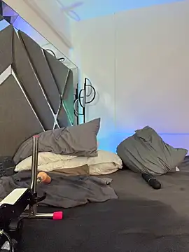 ZafiraNavarro online show from 04-18-26, 07:07