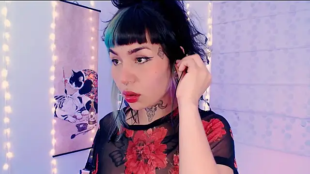 justmartina  online show from 04-30-26, 01:12