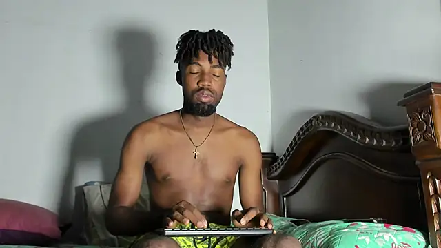 Snapshot of blaze_panther chatting on 01-06-26, 02:10 blaze panther online show from 01-06-26, 02:10