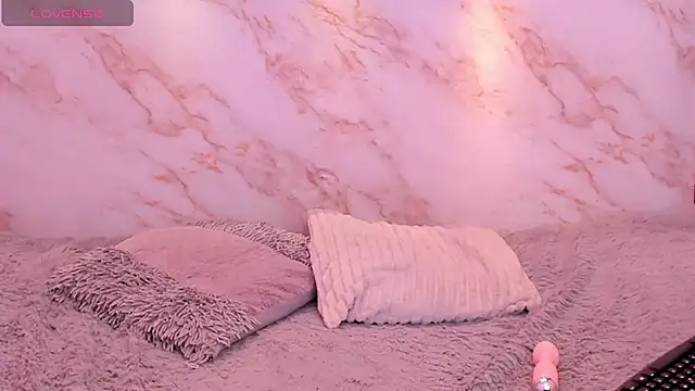 Dakota ferreti  online show from 04-07-26, 01:06