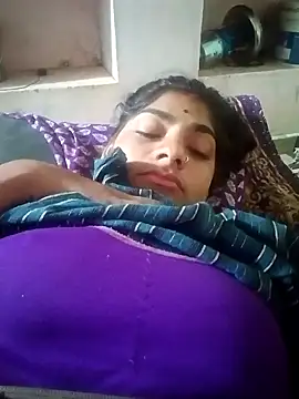 Snapshot of Janki_cute chatting on 02-11-26, 02:05 Janki cute online show from 02-11-26, 02:05