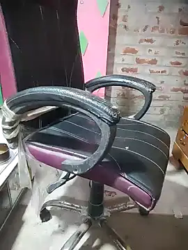 livaroy online show from 11-28-25, 11:40