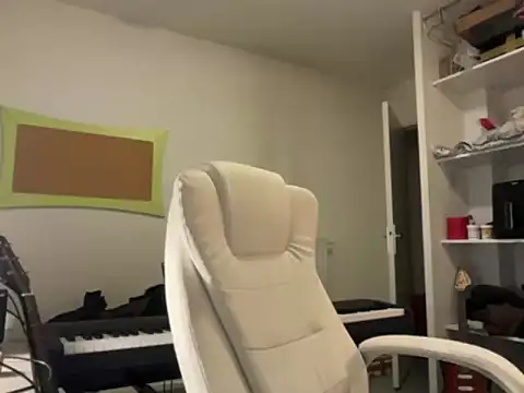 Snapshot of sam_in_transition chatting on 11-26-25, 01:23 sam in transition online show from 11-26-25, 01:23