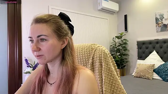 SofiAngela online show from 12-05-25, 01:14