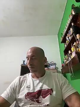 Snapshot of Russo41rj chatting on 12-01-25, 03:33 Russo41rj online show from 12-01-25, 03:33