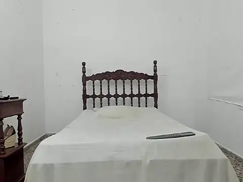 mia joshua online show from 03-01-26, 08:05