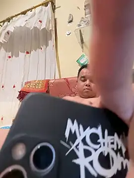 Snapshot of aril200117 chatting on 02-12-26, 06:58 aril200117 online show from 02-12-26, 06:58