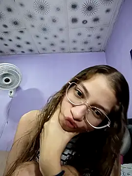 Vanneskk online show from 12-14-25, 02:22