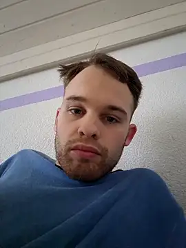 Snapshot of Patrick862001 chatting on 11-30-25, 02:43 Patrick862001 online show from 11-30-25, 02:43