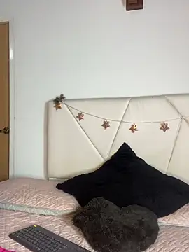  madisonfoxxx1 online show from 11-30-25, 12:14