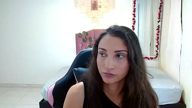 scarlet160920 online show from 12-01-25, 07:30