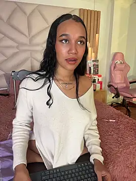 coraline vera online show from 04-15-26, 07:43