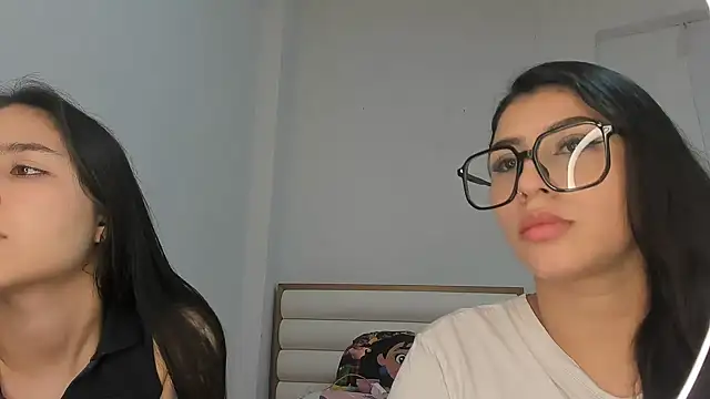 Snapshot of ROUS_SWEET_ chatting on 04-24-26, 03:09 ROUS SWEET online show from 04-24-26, 03:09