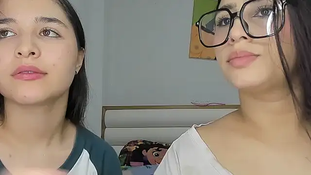 Snapshot of ROUS_SWEET_ chatting on 05-18-26, 02:51 ROUS SWEET online show from 05-18-26, 02:51