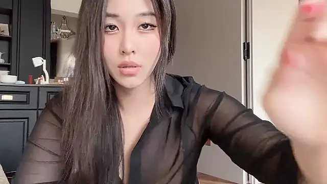 Snapshot of Celestisse- chatting on 02-04-26, 07:25 Celestisse- online show from 02-04-26, 07:25