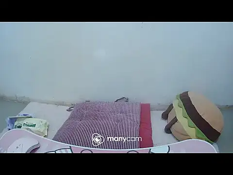 hottiemama69 online show from 12-15-25, 04:28