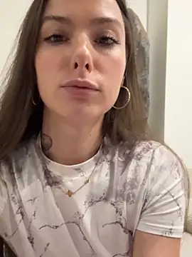 Sugarbellax online show from 12-17-25, 05:30