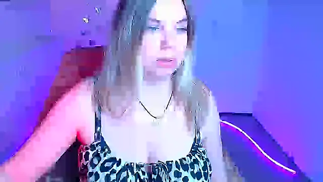 Amanda Swannn online show from 03-27-26, 12:38