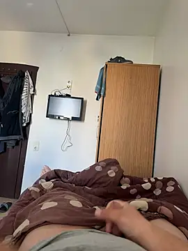 Snapshot of brt2552 chatting on 03-12-26, 06:08 brt2552 online show from 03-12-26, 06:08