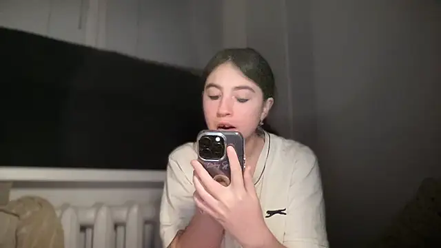 Aphr0ditee online show from 03-08-26, 06:01