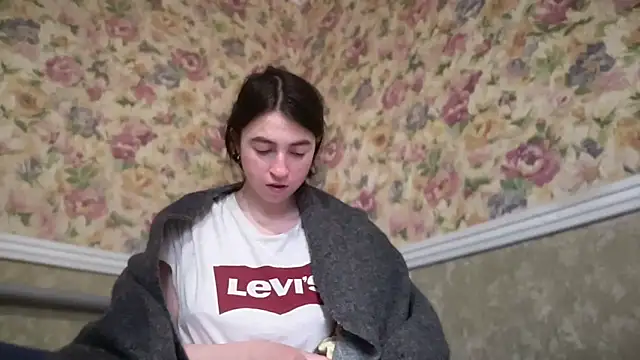 Aphr0ditee online show from 04-11-26, 08:07