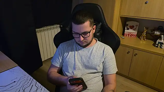 Snapshot of kevinnlovelly chatting on 02-05-26, 02:16 kevinnlovelly online show from 02-05-26, 02:16