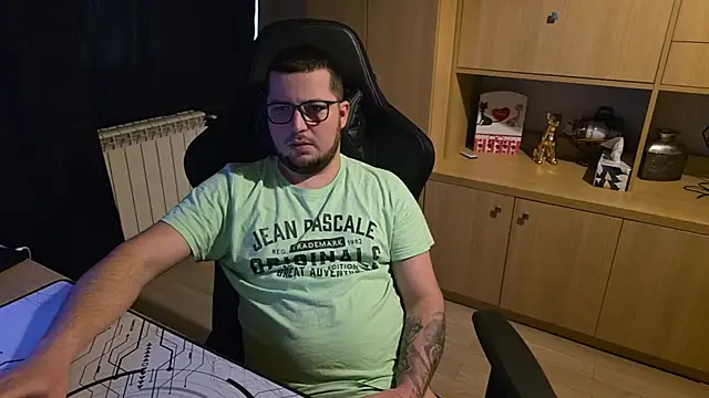 Snapshot of kevinnlovelly chatting on 02-09-26, 07:45 kevinnlovelly online show from 02-09-26, 07:45