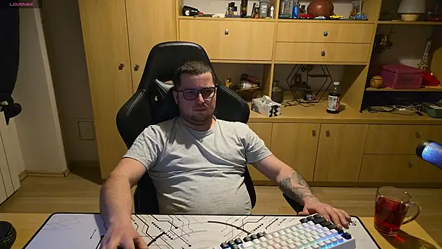 Snapshot of kevinnlovelly chatting on 03-11-26, 07:09 kevinnlovelly online show from 03-11-26, 07:09