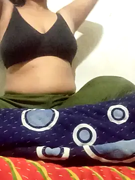 Snapshot of cherrydarling chatting on 12-19-25, 08:49 cherrydarling online show from 12-19-25, 08:49