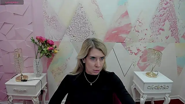 Juicy wel1 online show from 12-01-25, 11:15