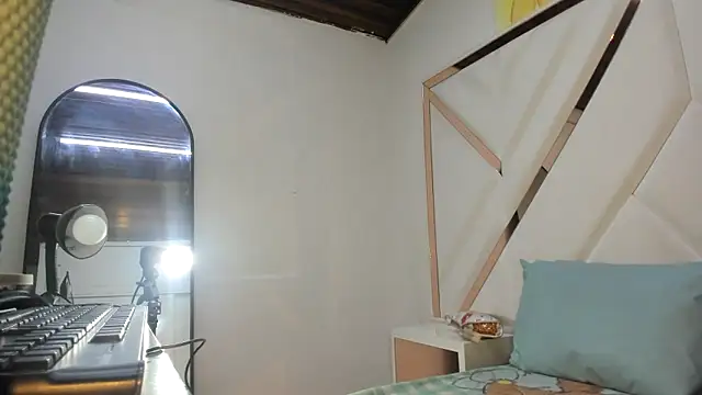 Valeria gil  online show from 05-28-26, 03:15