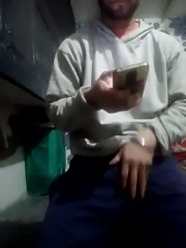 Snapshot of Fitboy07 chatting on 01-12-26, 10:53 Fitboy07 online show from 01-12-26, 10:53