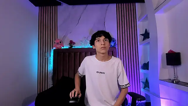 SthepanodiMonaco online show from 01-16-26, 10:25