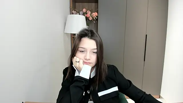 Snapshot of TabethaCaverly chatting on 12-03-25, 09:18 TabethaCaverly online show from 12-03-25, 09:18