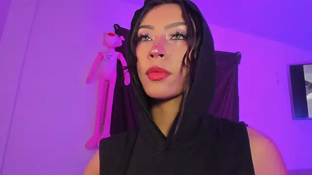 Snapshot of Ounla_Sweet chatting on 07-01-26, 05:53 Ounla Sweet online show from 07-01-26, 05:53