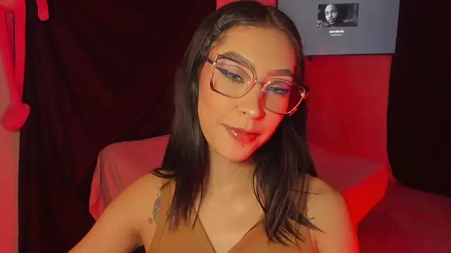 Snapshot of Ounla_Sweet chatting on 07-14-26, 03:55 Ounla Sweet online show from 07-14-26, 03:55