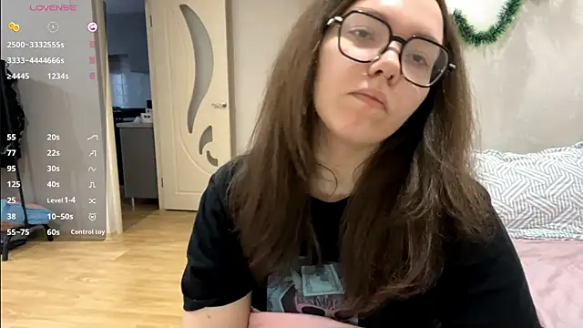 KerriMcbreen online show from 01-15-26, 05:23