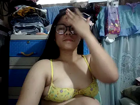 xxdreamgirl69 online show from 04-06-26, 04:46