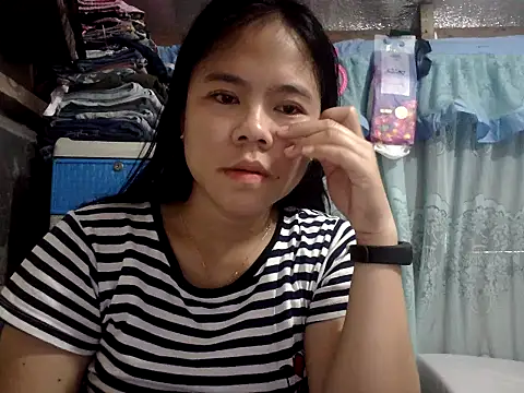Snapshot of xxdreamgirl69 chatting on 05-14-26, 04:41 xxdreamgirl69 online show from 05-14-26, 04:41