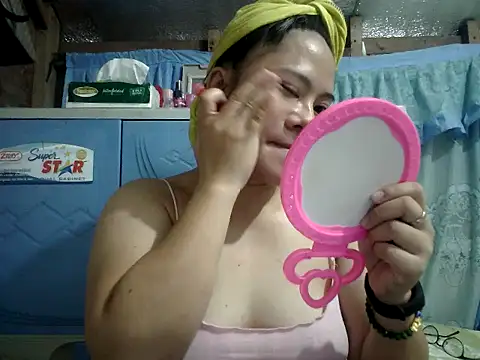 Snapshot of xxdreamgirl69 chatting on 07-21-26, 10:23 xxdreamgirl69 online show from 07-21-26, 10:23