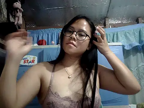 Snapshot of xxdreamgirl69 chatting on 07-28-26, 12:48 xxdreamgirl69 online show from 07-28-26, 12:48