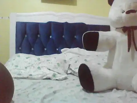 Snapshot of Summerlve chatting on 01-08-26, 04:26 Summerlve online show from 01-08-26, 04:26