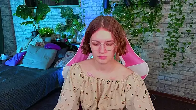 Mia Mooore online show from 02-24-26, 01:09