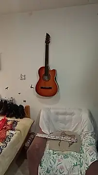 Emma Everett online show from 12-18-25, 01:39