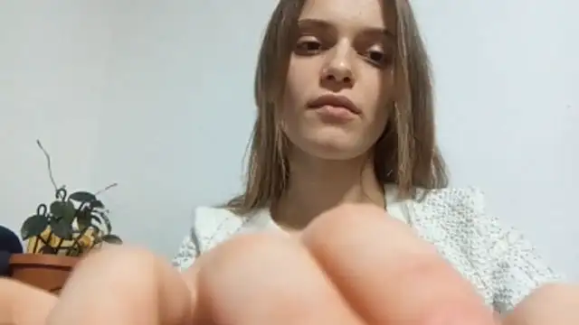 Snapshot of MildredVillareal chatting on 12-16-25, 03:06 MildredVillareal online show from 12-16-25, 03:06