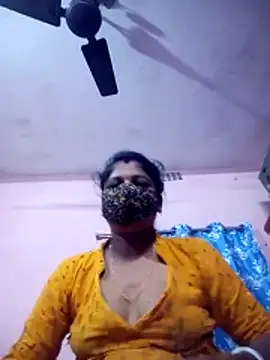 Snapshot of Sweet_rasmalai_khao chatting on 12-14-25, 10:47 Sweet rasmalai khao online show from 12-14-25, 10:47