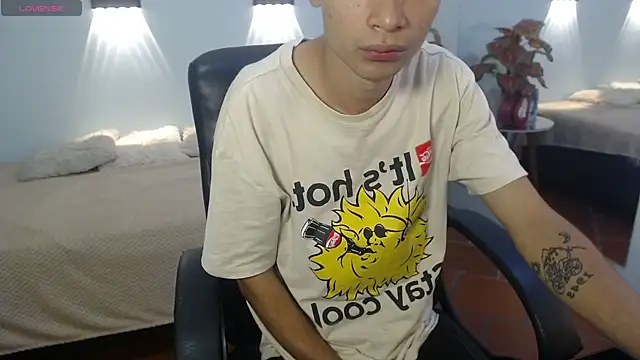 LucassSmith11 online show from 12-18-25, 11:49