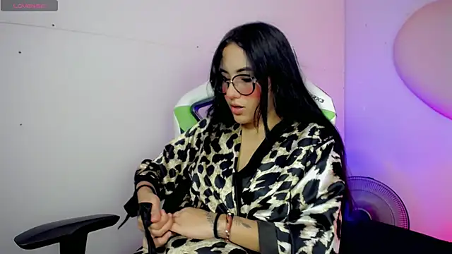 Mishell hot  online show from 11-30-25, 08:57